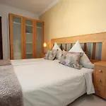 Апартаменты Casa Sevilla Sanjuan, Playa San Juan Гиа-де-Исора